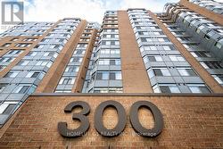 1115 - 300 WEBB DRIVE  Mississauga, ON L5B 3W3