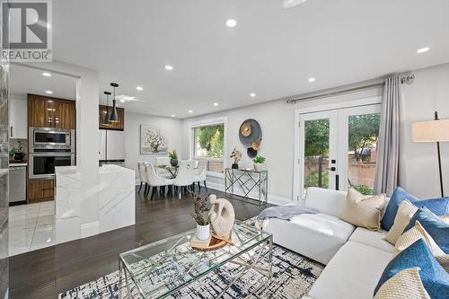 1812 Christopher Road, Mississauga, ON 