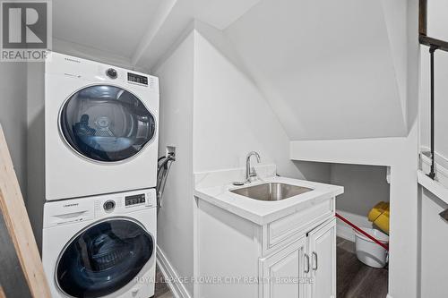 1812 Christopher Road, Mississauga, ON 
