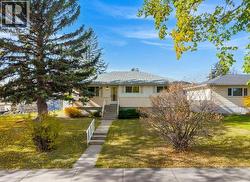 5607 Buckthorn Road NW  Calgary, AB T2K 2Y6