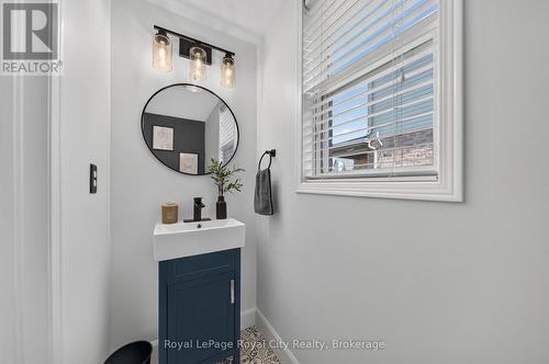 24 Brookfield Crescent, Kitchener, ON 