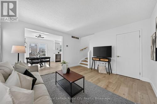 24 Brookfield Crescent, Kitchener, ON 