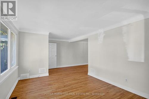 528 Mutual Street, Ottawa, ON 
