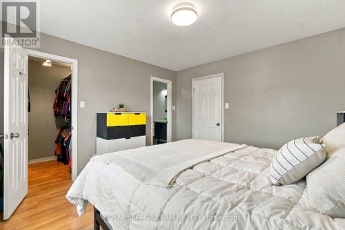 68 Woodbury Crescent, Ottawa, ON 