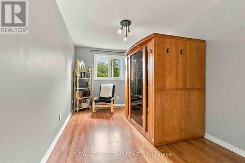 68 Woodbury Crescent, Ottawa, ON 