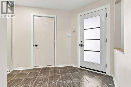 68 Woodbury Crescent, Ottawa, ON 