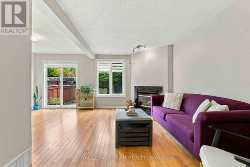 68 Woodbury Crescent, Ottawa, ON 