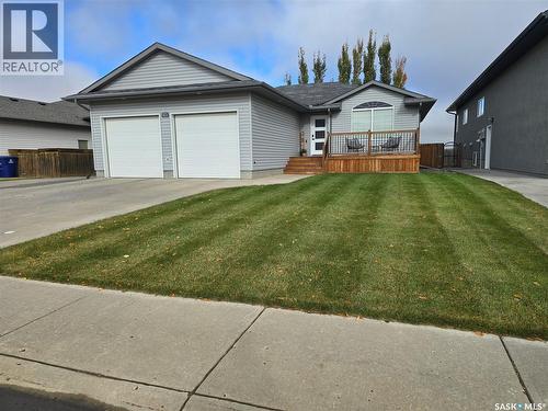 811 JOHNSTON DRIVE  Weyburn, SK S4H 3M5
