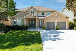 70 PINEBROOK COURT  London North (North G), ON N5X 4C6