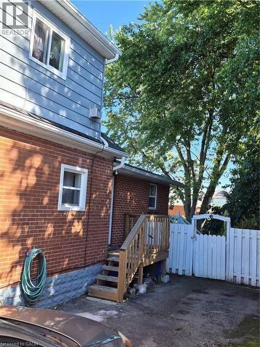 143 Walter Avenue S, Hamilton, ON 