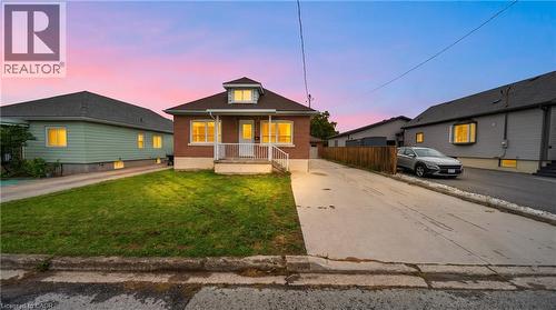 16 GARDEN Street  Thorold, ON L2V 3J1