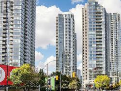 1502 - 35 MARINER TERRACE Toronto, ON M5V 3V9