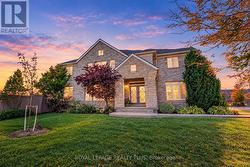 2182 HEATHCLIFF COURT Oakville, ON L6M 0A5