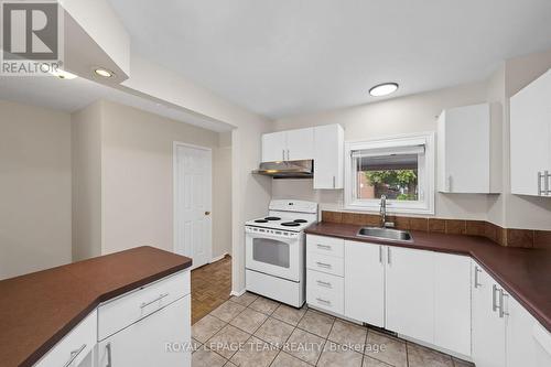 26 Paddington Private, Ottawa, ON 