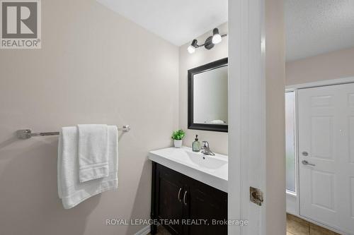 26 Paddington Private, Ottawa, ON 