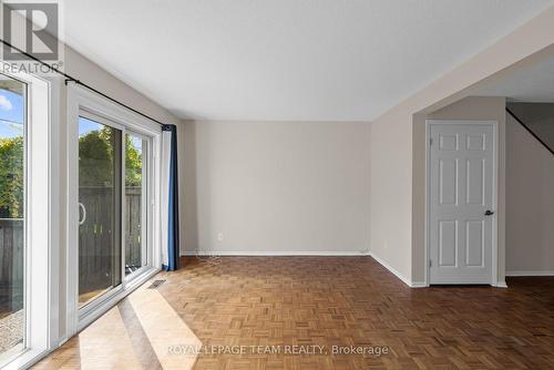 26 Paddington Private, Ottawa, ON 