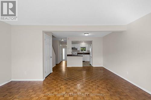 26 Paddington Private, Ottawa, ON 