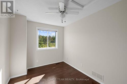26 Paddington Private, Ottawa, ON 