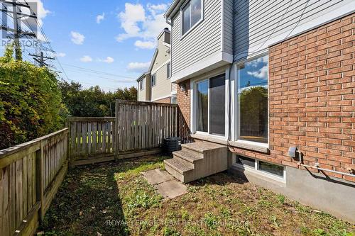 26 Paddington Private, Ottawa, ON 