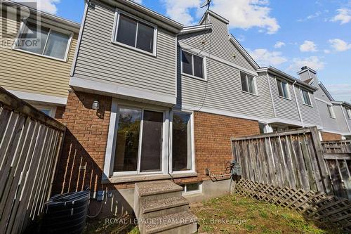 26 Paddington Private, Ottawa, ON 