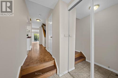 26 Paddington Private, Ottawa, ON 