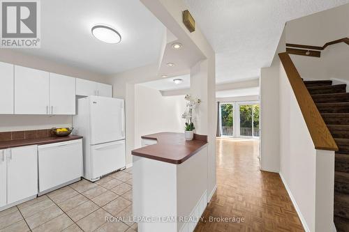 26 Paddington Private, Ottawa, ON 