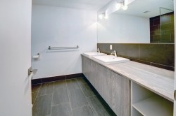Salle de bains attenante à la CCP - 