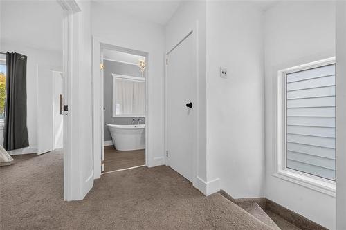 264 Kitson St, Winnipeg, MB 