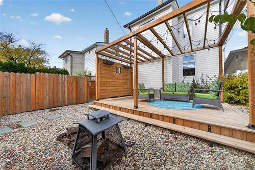 264 Kitson St, Winnipeg, MB 