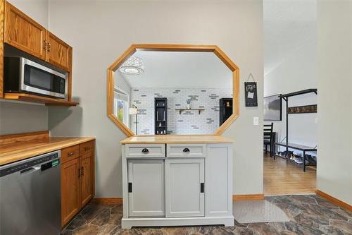 342 Springfield Rd, Winnipeg, MB 