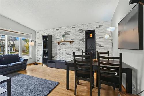 342 Springfield Rd, Winnipeg, MB 