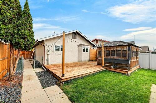 342 Springfield Rd, Winnipeg, MB 