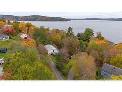 1 Points RD  Grand Bay-Westfield, NB E5K 2L5