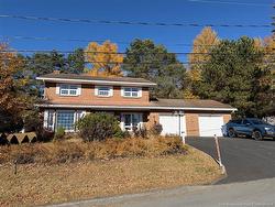 211 Bellevue ST Edmundston, NB E3V 2E4