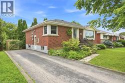 241 EAST 44TH Street  Hamilton, ON L8T 3H7