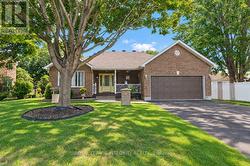 4 MARY HILL CRESCENT  Ottawa, ON K0A 2Z0