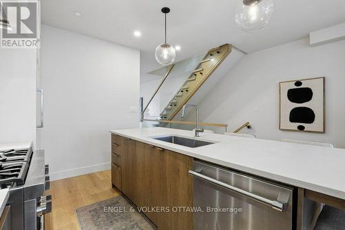 569 Edison Avenue, Ottawa, ON 