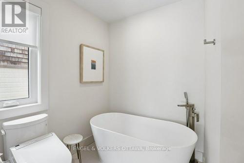 569 Edison Avenue, Ottawa, ON 