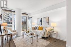 952 - 10 CAPREOL COURT Toronto, ON M5V 4B3