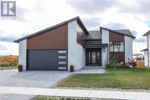 71 Teravista  Greater Sudbury, ON P3E 5A4