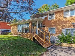 673 LAURENTIAN AVENUE North Bay (Widdifield), ON P1B 7T8