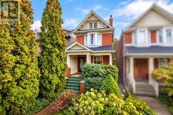 63 CHESTER AVENUE  Toronto, ON M4K 2Z8