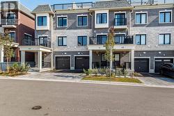 15 CANTON LANE Whitchurch-Stouffville, ON L4A 4W8