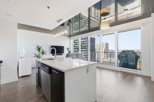 1604-1045 Rue Wellington  Montréal (Le Sud-Ouest), QC H3C 1V6