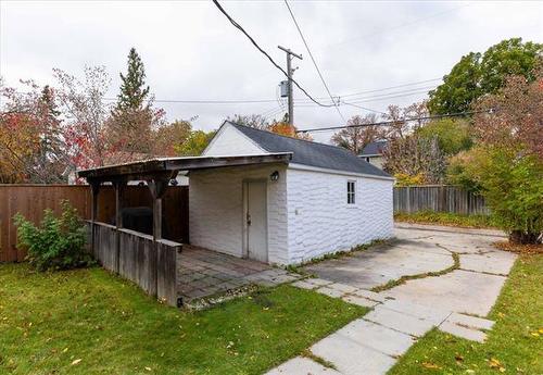 235 Lockwood St, Winnipeg, MB 