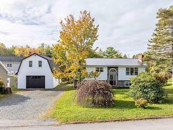 49 Mayflower Avenue  Beaver Bank, NS B4G 1C1