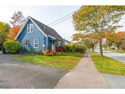 22 Visart ST Saint John, NB E2K 1N4