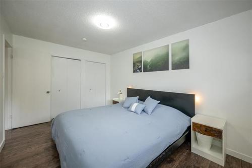 63 Magdalene Bay, Winnipeg, MB 