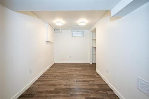 63 Magdalene Bay, Winnipeg, MB 