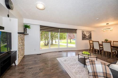 63 Magdalene Bay, Winnipeg, MB 